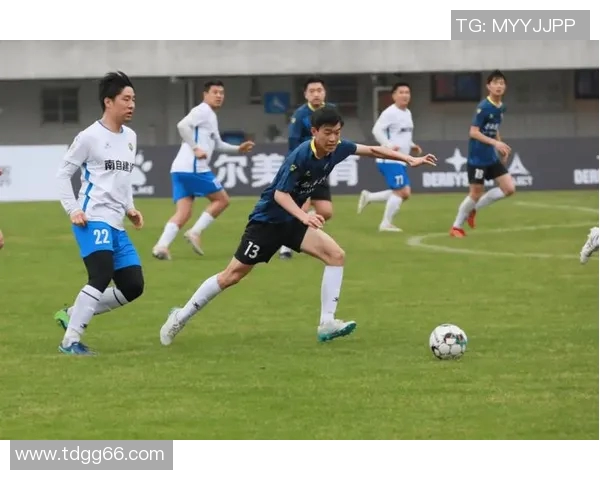 足球联赛中的超级球星们如何影响比赛和球队的表现