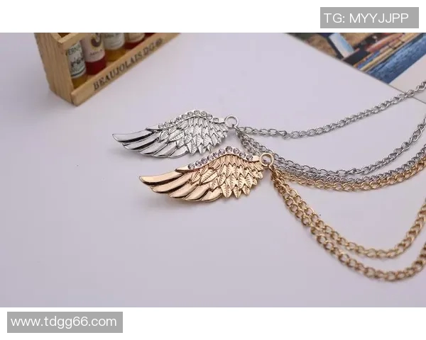 足球球星徽章胸针设计与收藏指南 穿越历史的足球魅力与经典标志